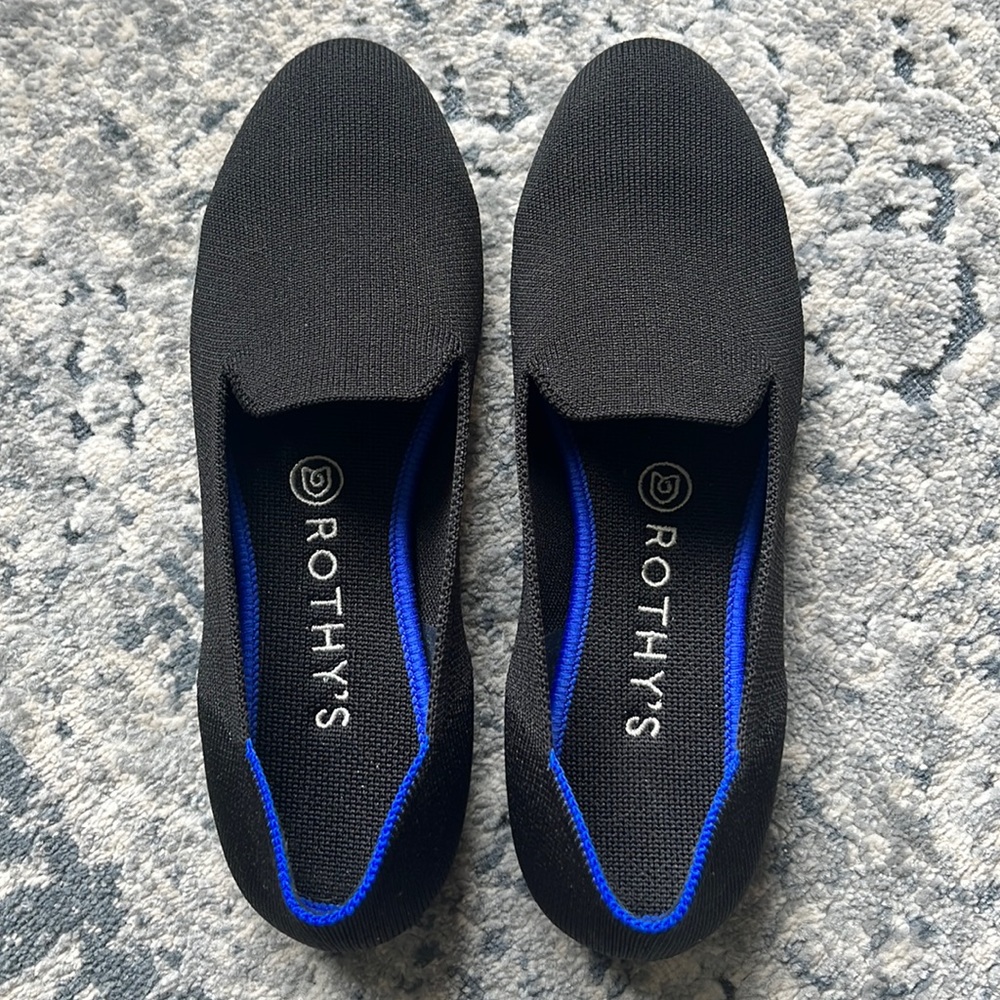 Rothy’s - black loafers in 7.5
